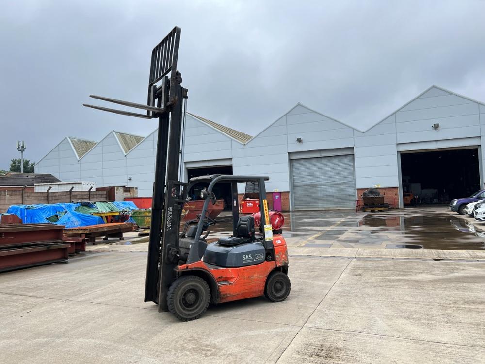 TOYOTA 42-7FGF20  2001